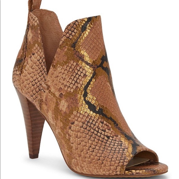 Vince Camuto | Shoes | Allanna Snake 